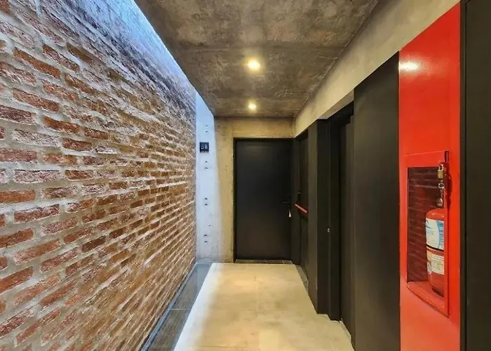 Quinti Temporarios-Edificio Lavalle 448